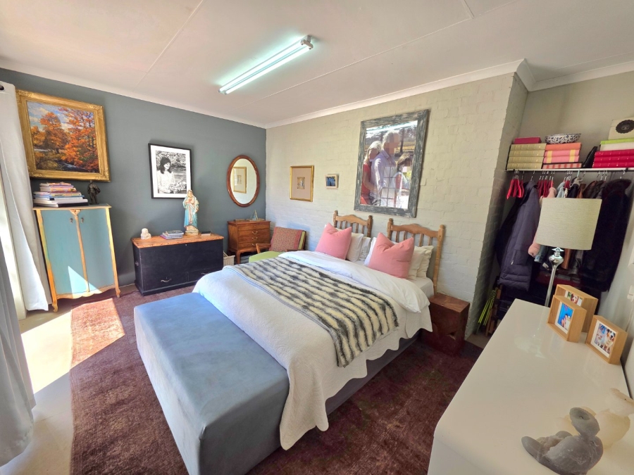5 Bedroom Property for Sale in Clarens Free State
